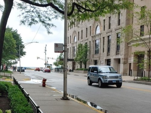 260 Chestnut St, Chicago IL  60610-3112 exterior