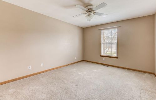 2724 Denacre Dr, Saint Louis MO 63129-4925 exterior