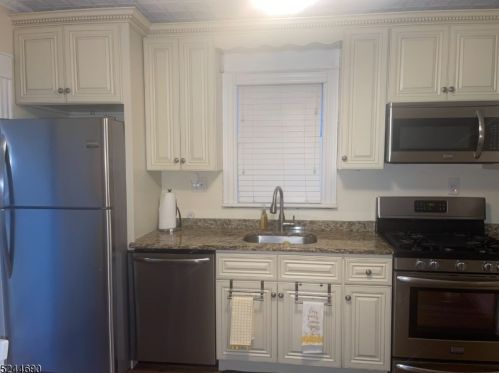 43 Barbour St, Paterson NJ 07508-1421 exterior