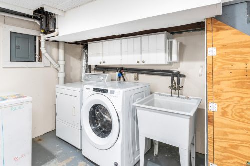 446 Sparkman Ave, Duluth MN 55803-2311 exterior