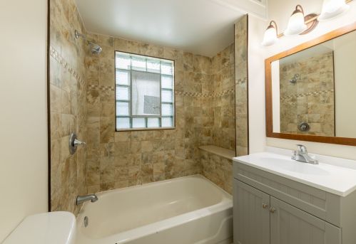 2543 Lotus Ave, Chicago IL 60641-3224 exterior