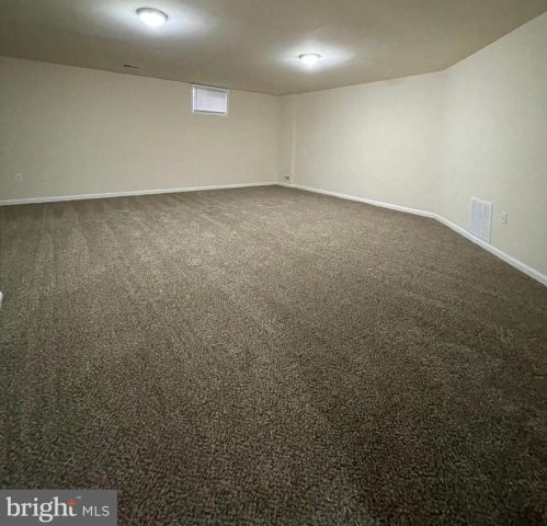 10136 Avenel Gardens Ln, Silver Spring MD  20903-1735 exterior