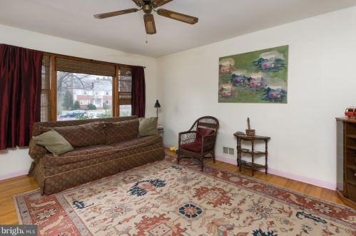 104 1 Ave, New Brunswick NJ 08904-2164 exterior