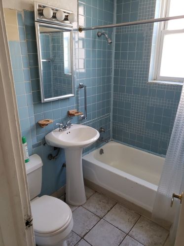 3720 Racine Ave, Chicago IL 60827-6401 exterior