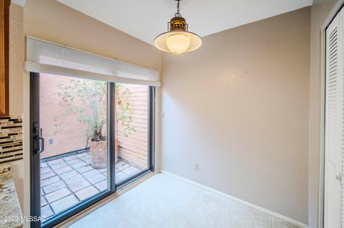 5050 South Regency Cir, Tucson AZ 85711-3043 exterior