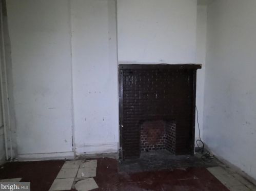 2715 11 St, Philadelphia PA 19123-3322 exterior