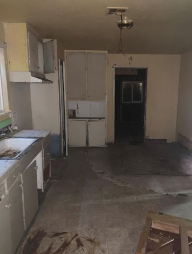 900 1st St, Turlock CA  95380-6021 exterior