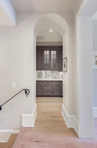 4200 Glengary Dr, Atlanta GA  30342-3508 exterior