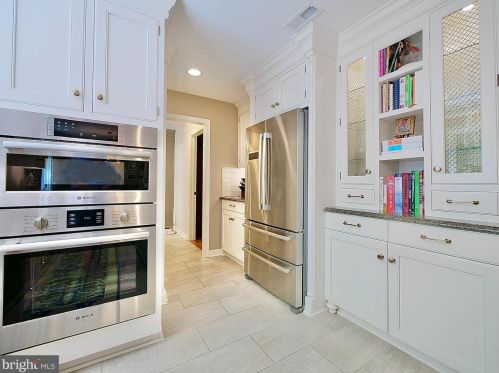 12 Michele Dr, Media PA 19063-1029 exterior