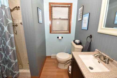 8803 Plainfield Ave, Milwaukee WI 53228-2227 exterior