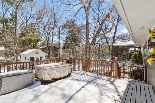 1605 Tarragon Dr, Madison WI  53716-1858 exterior