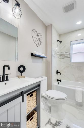 514 45th St, Washington DC  20019-4755 exterior