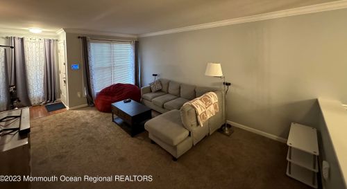 17 Ironwood Ct, Middletown NJ  07748-1909 exterior