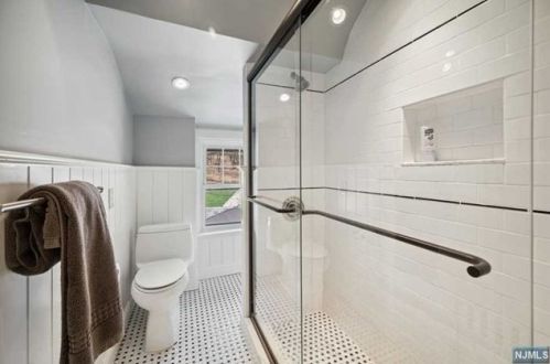 264 Upper Mtn Ave, Montclair NJ 07043-1417 exterior