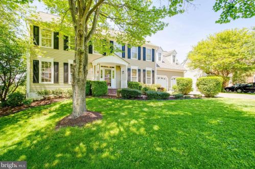 13645 Melstone Dr, Clifton, VA 20124-2436