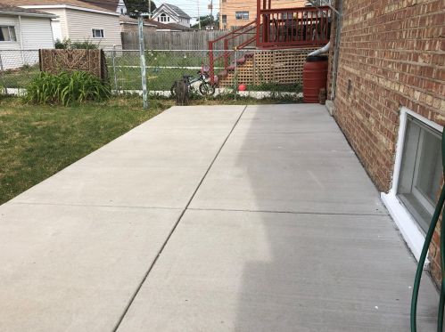 7520 Addison St, Chicago IL 60634-3335 exterior