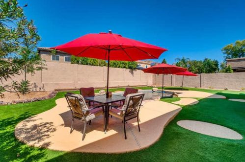 2426 Barbie Ln, Phoenix AZ 85085-5004 exterior