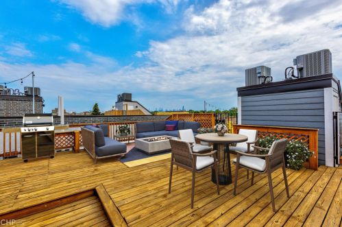 3620 Diversey Ave, Chicago IL  60647-1126 exterior