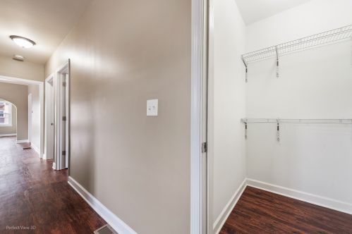 47 21 Ave, Broadview IL 60153-1236 exterior