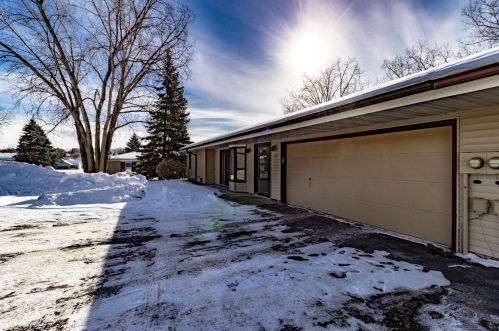 7664 Borman Way, South Saint Paul MN 55076-2967 exterior