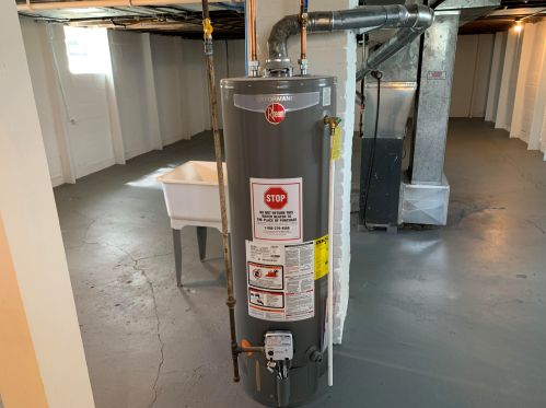 1740 71, Milwaukee WI 53214-4833 exterior