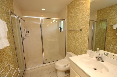 601 15 Ave, Naples FL 34102-7440 exterior