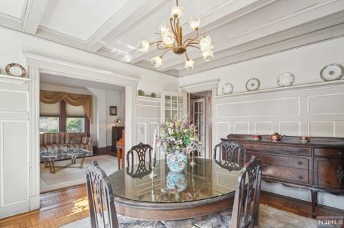 137 Haworth Dr, Haworth NJ 07641-1540 exterior