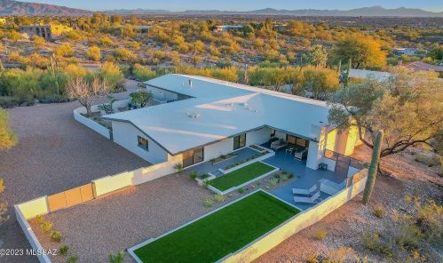 4917 Camino Arenosa, Tucson AZ  85718-6220 exterior