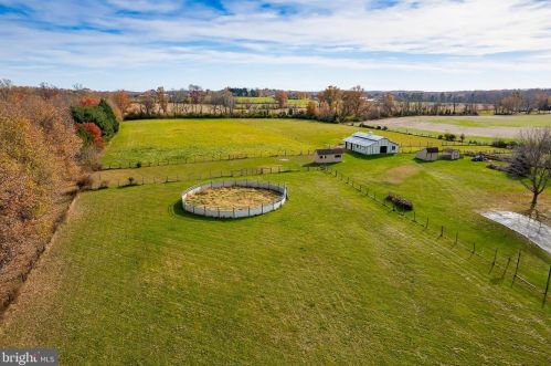 262 Lk Rd, Pilesgrove NJ 08098-3008 exterior