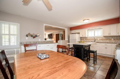 1151 Charlton St, Saint Paul MN 55118-2119 exterior