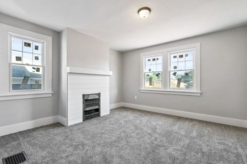 1433 Mervin Ave, Pittsburgh PA  15216-2028 exterior