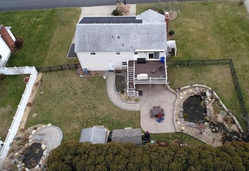 9 Ferncrest Dr, Providence RI 02919-3503 exterior