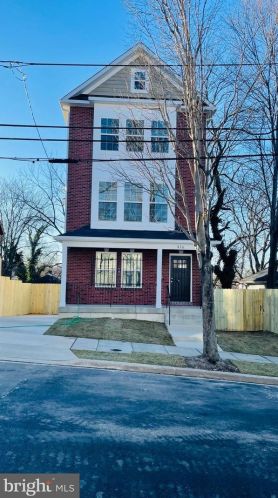 316 56th St, Washington DC  20019-6747 exterior