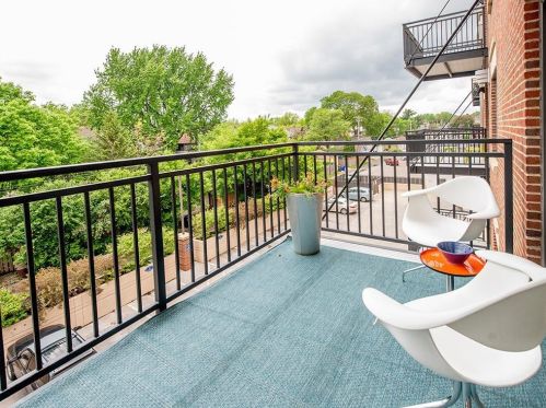 1060 Grand Ave, Saint Paul MN  55105-3835 exterior