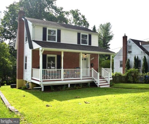 10217 Grant Ave, Silver Spring, MD 20910-1050