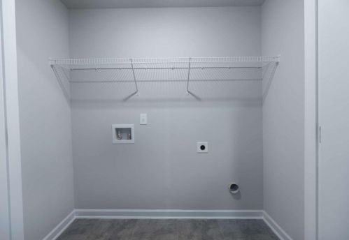 4930 Lower Elm St, Atlanta GA 30349-1688 exterior