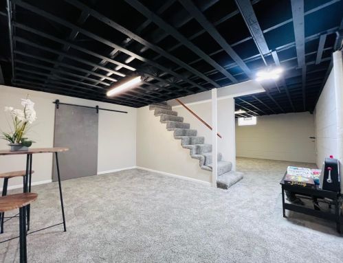 7376 Potomac Ave, Milwaukee WI 53222-2024 exterior