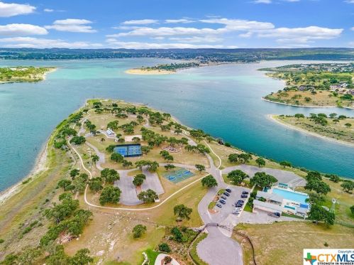 1009 Bluewater Pl, Spring Branch TX 78070-5485 exterior