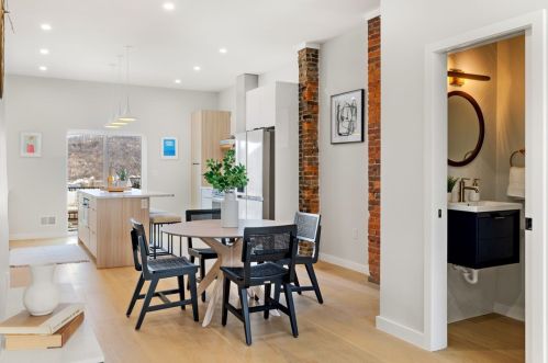 5105 Holmes St, Pittsburgh PA  15201-2433 exterior