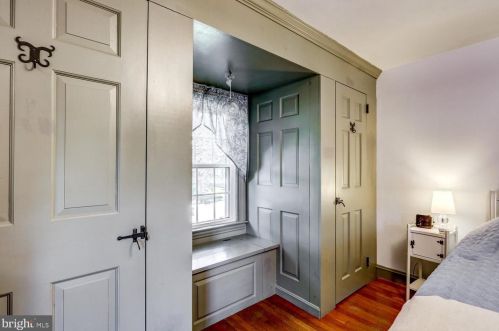 2013 Marietta Ave, Lancaster PA 17603-2205 exterior