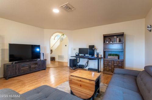 1371 Culpepper Ave, Tucson AZ  85745-3300 exterior