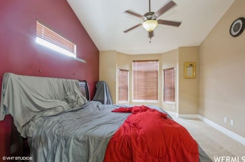 6352 Fish Lk Dr, Taylorsville UT 84081-5579 exterior