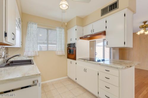 6702 42nd Ave, Phoenix AZ 85029-3068 exterior