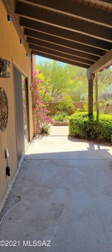 4504 Camino Campero, Tucson AZ  85750-6300 exterior