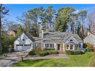 3588 Kingsboro Rd, Atlanta GA  30319-1355 exterior