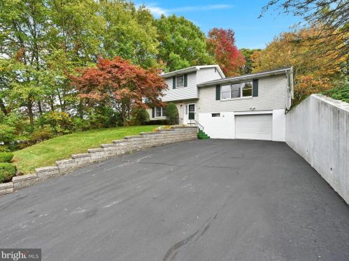 10 25th St, Primrose, PA 17901-3133