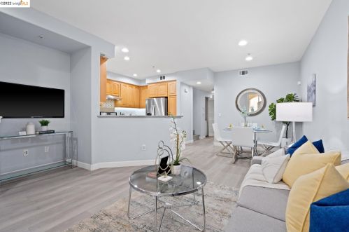 88 Parc Pl Dr, Milpitas CA 95035-3848 exterior