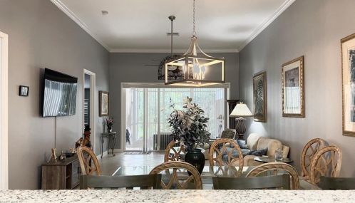 5892 Northridge Dr, Naples, FL 34110-2375