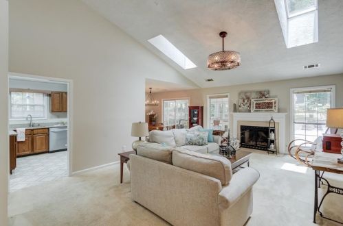 3300 Governors Ct, Duluth GA 30096-3571 exterior