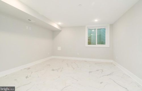 1720 22nd St, Philadelphia PA 19145-1943 exterior